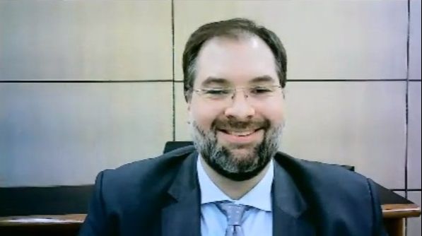 A quatro meses do Enem, presidente de INEP pede demissão