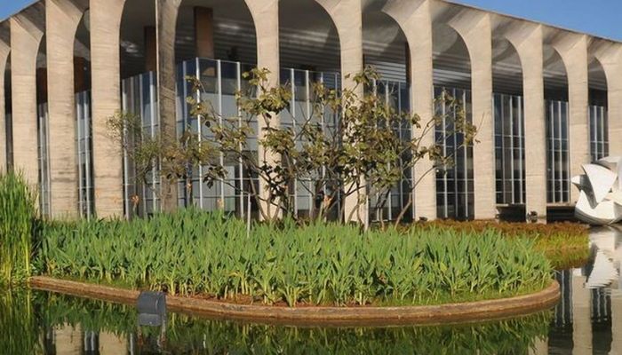 Itamaraty registra número recorde de mulheres para carreira diplomática