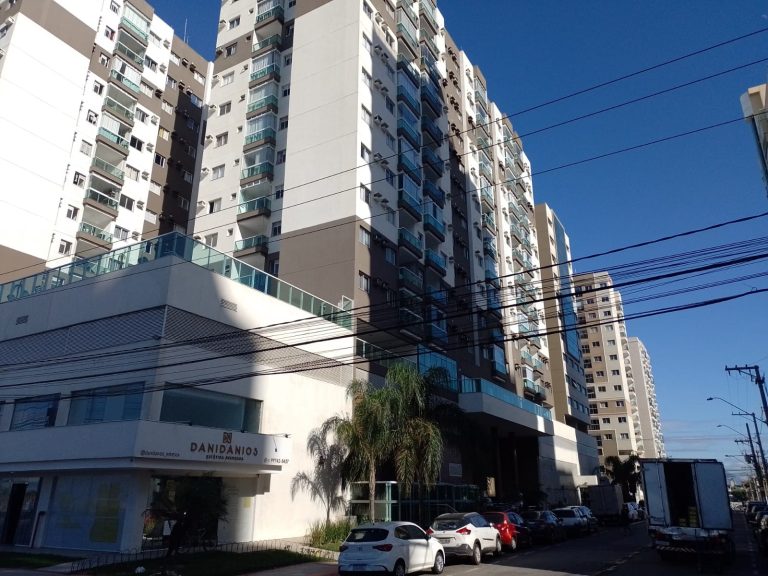 Acusado de chefiar tráfico em Vila Velha é preso em prédio com vista para o mar