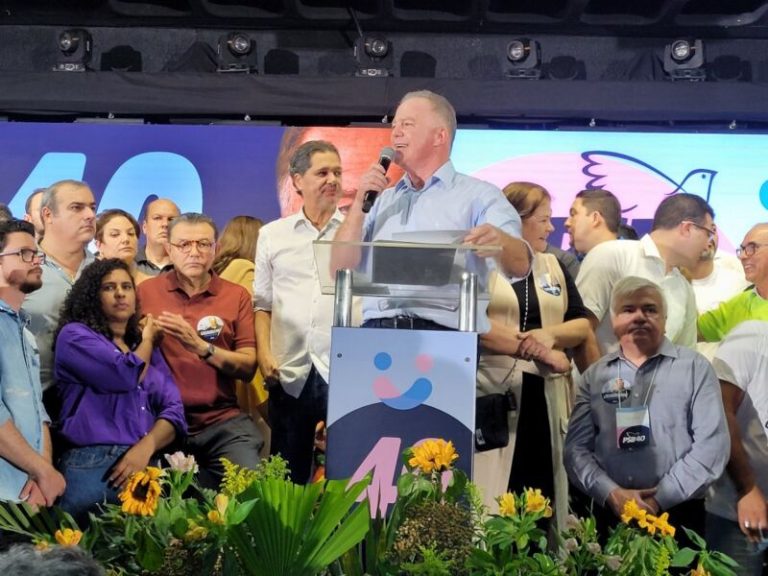 Casagrande oficializa candidatura à reeleição