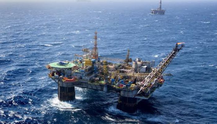 Caldeireiro capixaba morre após inalar gás tóxico em plataforma da Petrobras