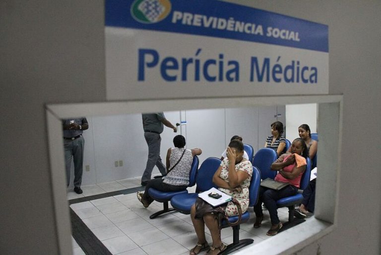 Câmara aprova medida para dispensar perícia médica para auxílio-doença