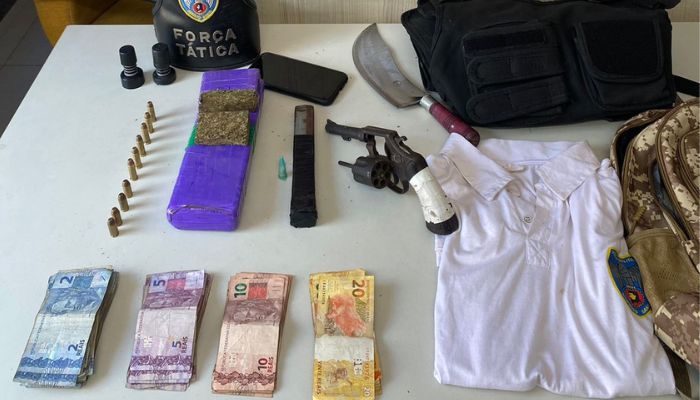 Polícia prende adolescentes com arma e munições em Vila Velha