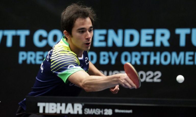 Hugo Calderano chega à final de etapa do circuito mundial