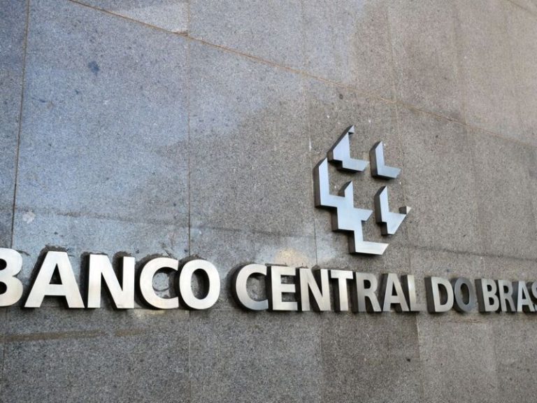 Selic no fim de 2022 permanece em 13,75% ao ano, prevê Focus