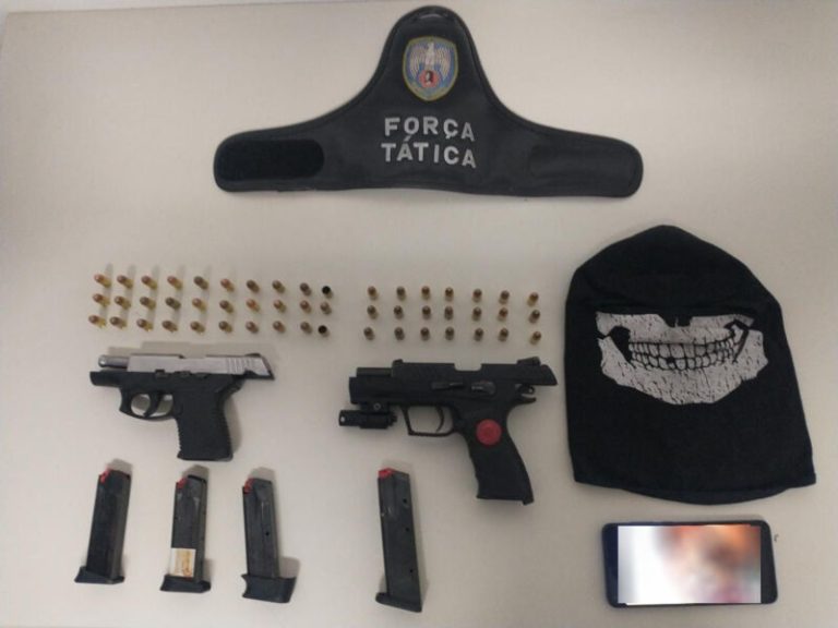 Armas e munições são apreendidos com irmãos em Vitória