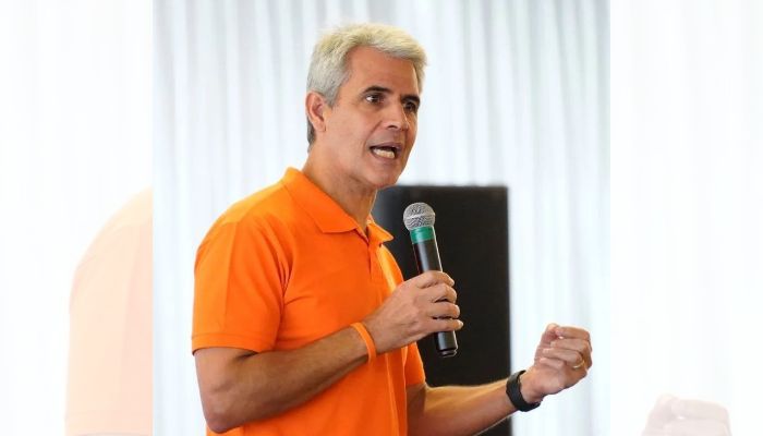 Felipe D´Ávila registra candidatura a presidente pelo Novo no TSE
