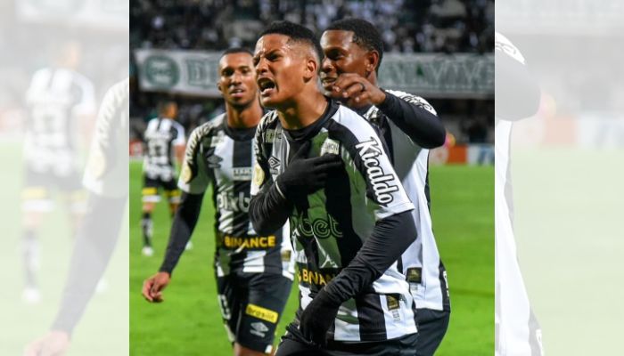 Santos marca no fim e derrota Coritiba no fechamento da 21ª rodada