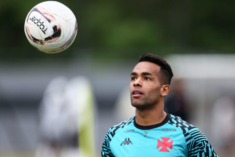 Em primeiro jogo da era SAF, Vasco visita a Ponte pela Série B