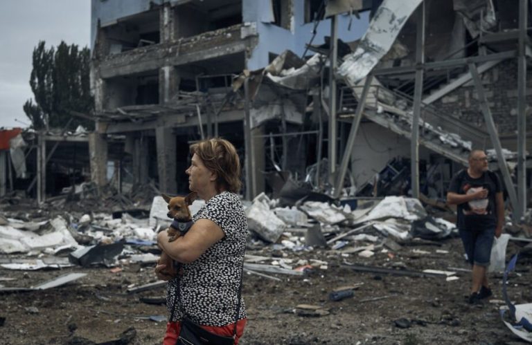 Site vende passeios em locais destruídos na Ucrânia