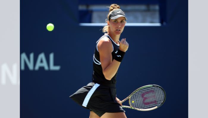 Bia Haddad perde para Halep e é vice no WTA 1000 de Toronto