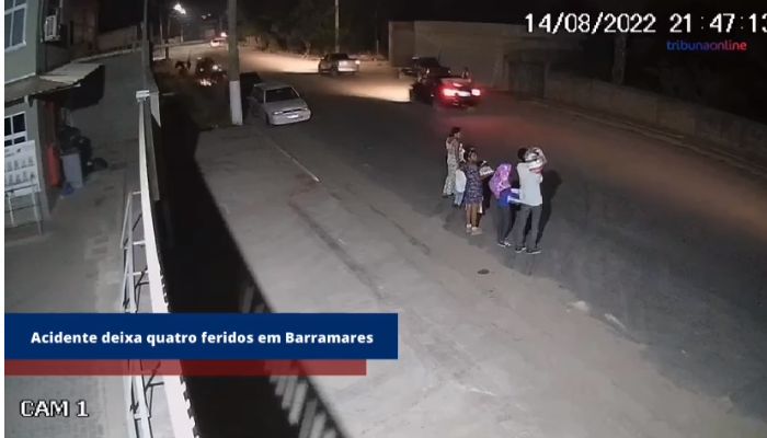 VÍDEO| Carro atinge quatro pessoas e motorista foge sem prestar socorro