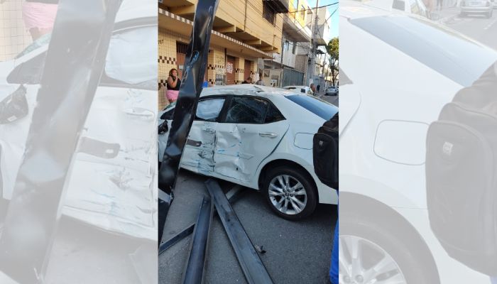 Carro sai de garagem e atropela mulher com bebê em Vila Velha