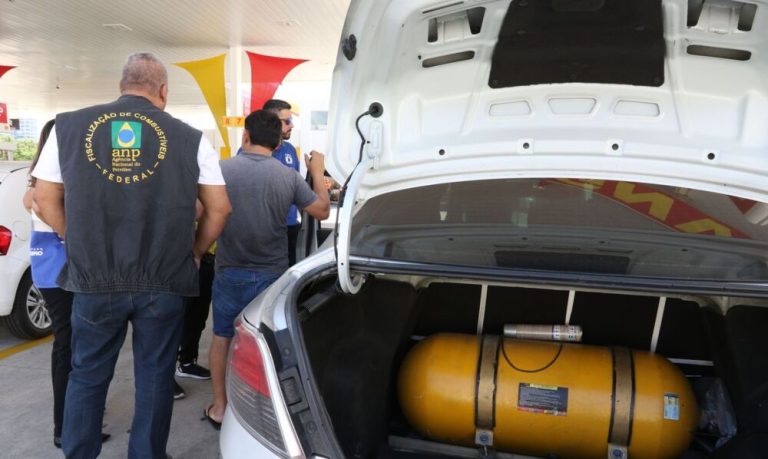 Operação termina com quatro instaladoras de Gás Natural interditadas