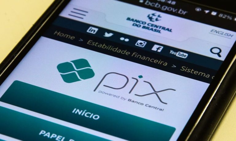 Mais de 40 órgãos federais aceitam pagamento de taxas via Pix