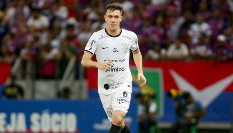 Corinthians perde para Fortaleza e vê Palmeiras mais distante na liderança
