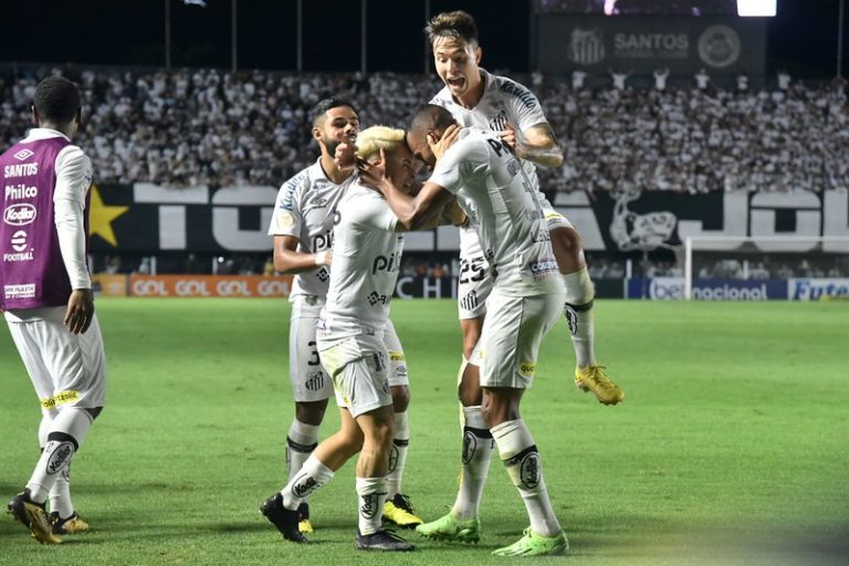 Santos conta com boa reestreia de Soteldo e vence o São Paulo em casa