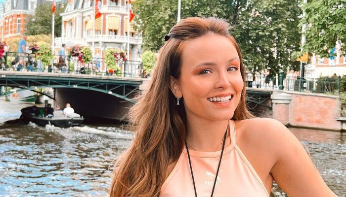 Acordo com a Netflix pode atrapalhar participação de Larissa Manoela em novela