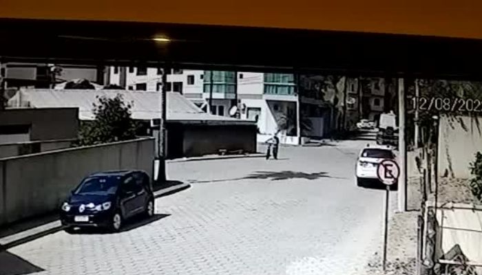 Após 14 anos preso, homem volta para cadeia suspeito de furtos no ES