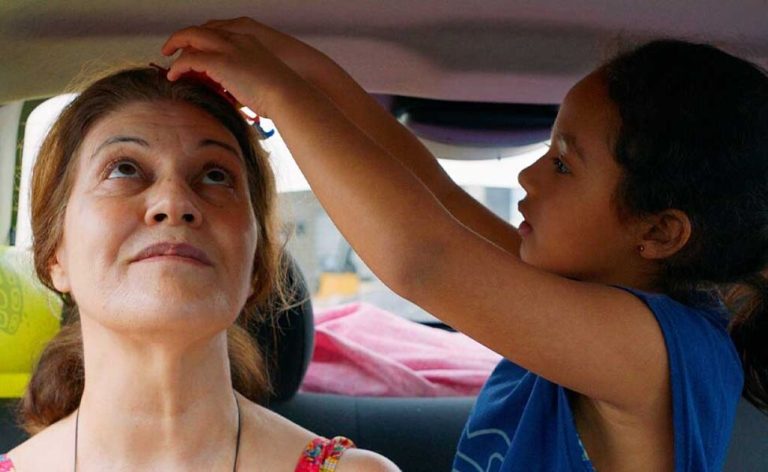 Filmes e shows de graça em três cidades