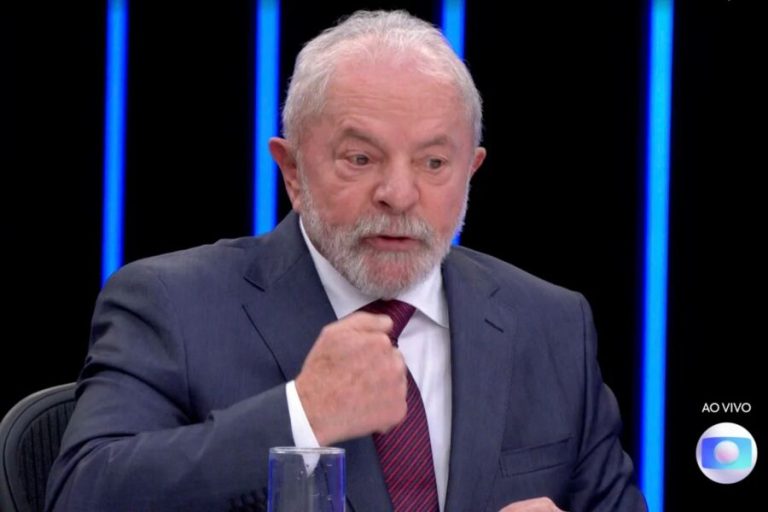 Lula admite corrupção na Petrobras e erro de Dilma