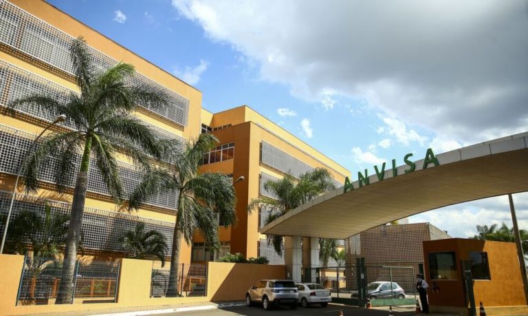 Anvisa aprova liberação de vacina e de remédio contra nova varíola
