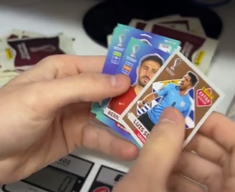 Copa do Mundo: vídeo mostra técnica para encontrar figurinhas raras