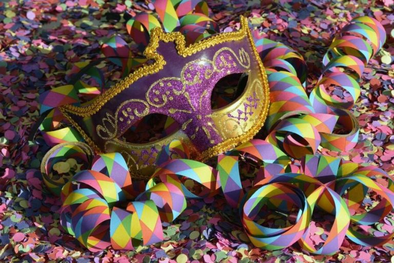 Justiça decide que Carnaval não garante pagamento em dobro; entenda