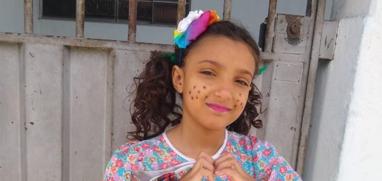 Polícia investiga se há vestígios de sangue da menina Bárbara em objeto encontra