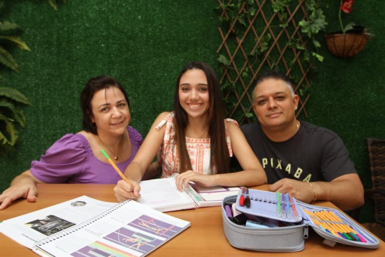 Especialistas ajudam pais a preparar filhos para o mercado de trabalho