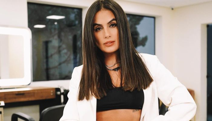Ex-BBB Carol Peixinho é assaltada e alerta: ‘Estão utilizando meu número’