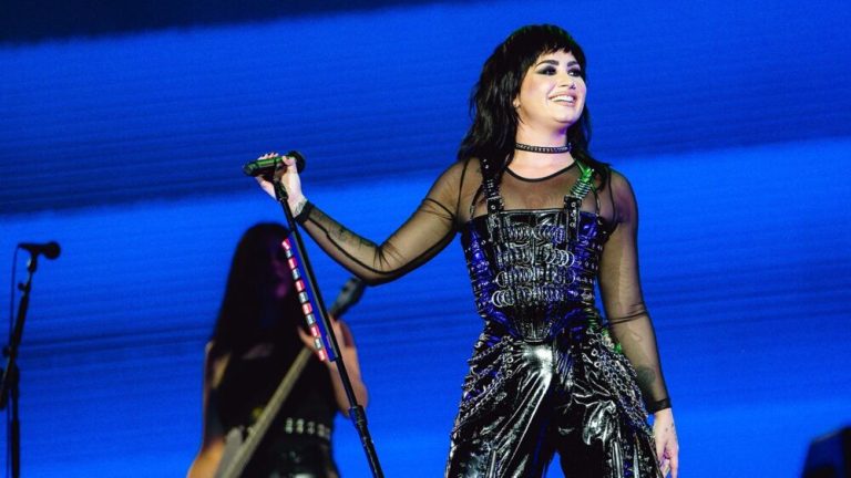 Demi Lovato no Rock in Rio vai da fase roqueira a hits da Disney em show animado
