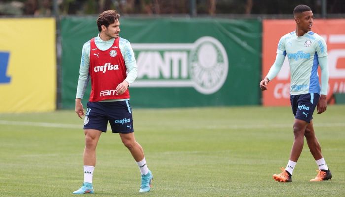 Raphael Veiga vai a campo e pode reforçar Palmeiras na semifinal da Libertadores