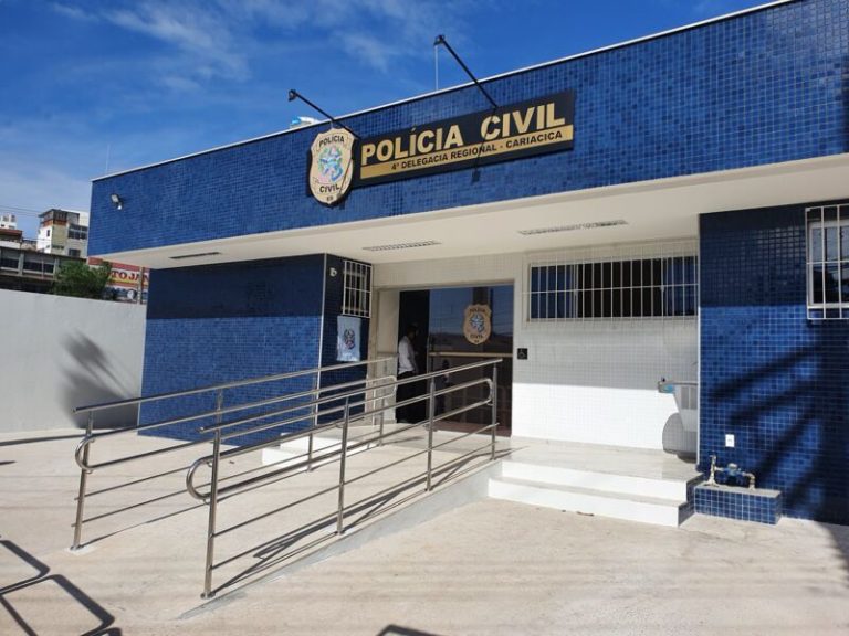 Criminosos invadem salão em Cariacica e fazem clientes e funcionárias reféns