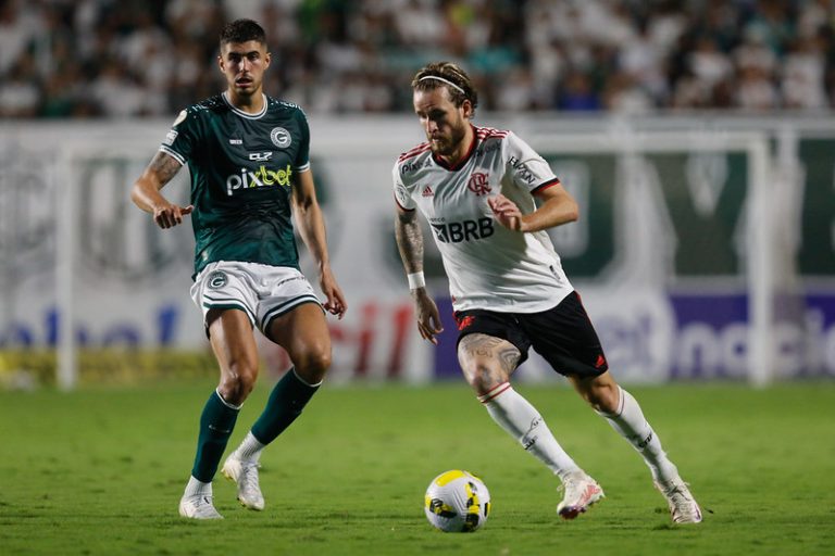 Léo Pereira diz que VAR acertou no gol do Flamengo