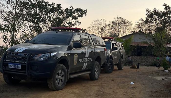 Cinco homens são presos suspeitos de envolvimento no tráfico de drogas
