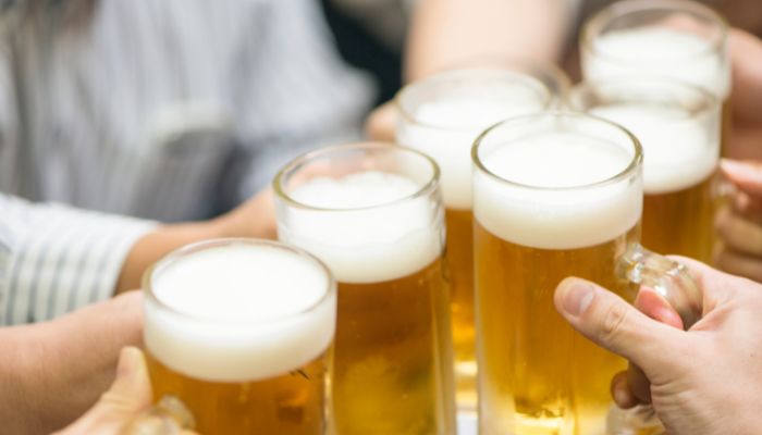 Alemanha retoma Oktoberfest pós-Covid com cerveja encarecida pela Guerra