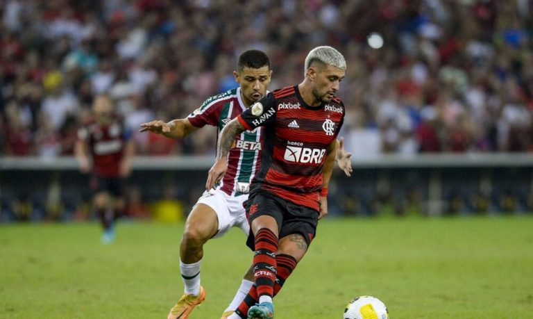 Flamengo e Fluminense disputam clássico neste domingo