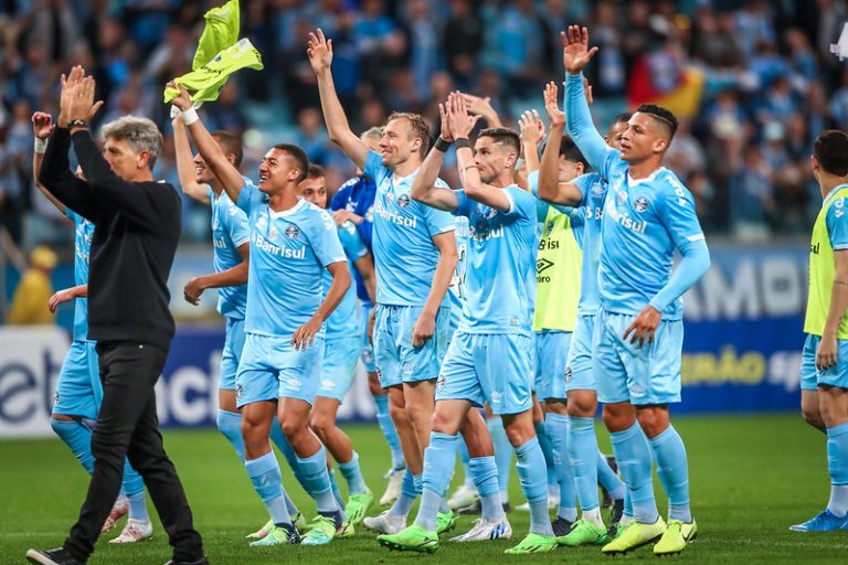 Grêmio espanta crise, vence o Sport e assume vice-liderança da Série B