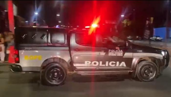 Atirador de elite mata homem que fez criança e jovem reféns