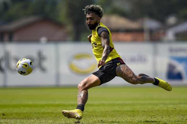 Pedido do Mister: time de Jorge Jesus planeja oferta por Gabigol