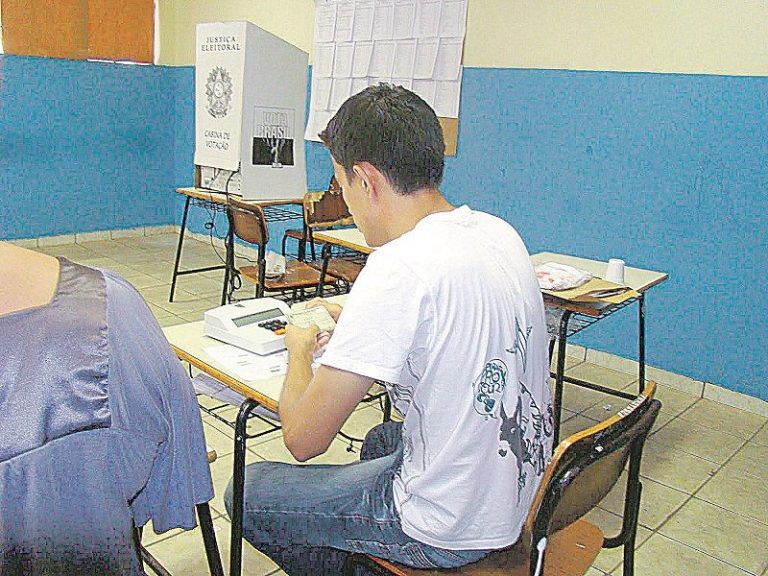 Mesário tem direito a folgas; veja os direitos dos trabalhadores da eleição