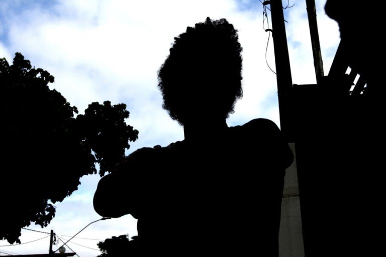 Invasor de casas em Jardim da Penha é mordido por cachorro e vai preso