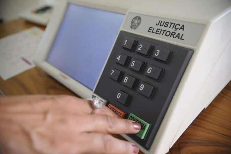 Urnas de Serra e Guarapari são as que mais apresentaram problemas