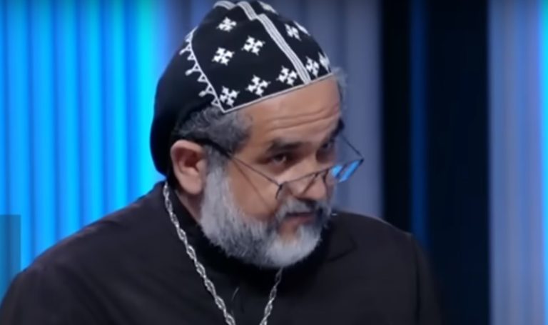 Padre Kelmon recebe apenas um voto na seção onde votou