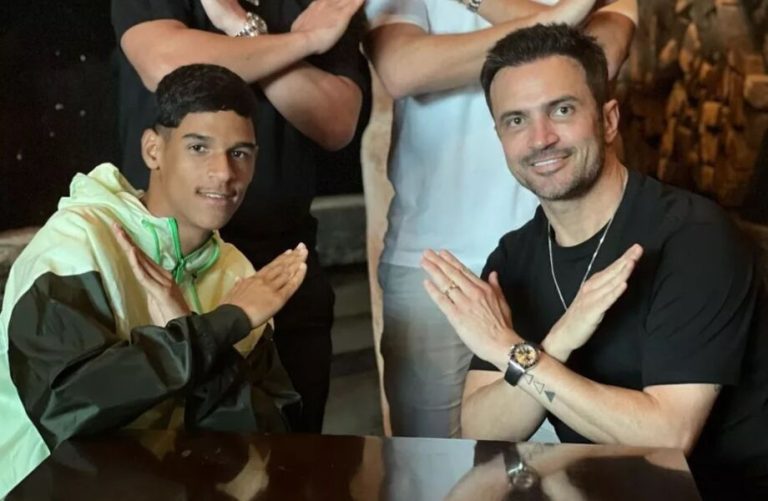 Luva de Pedreiro diz que recebeu convite para jogar em grande clube