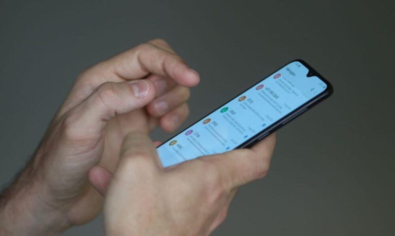 Checadores do TSE vão identificar fake news enviadas por eleitores