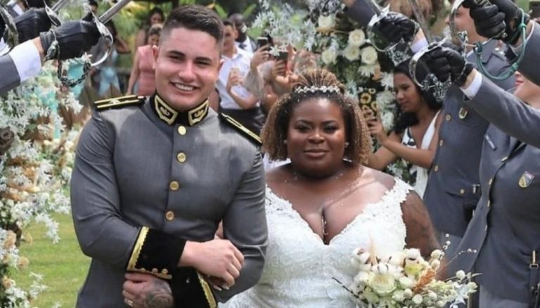 Após separação relâmpago, Jojo Todynho anuncia que continua casada