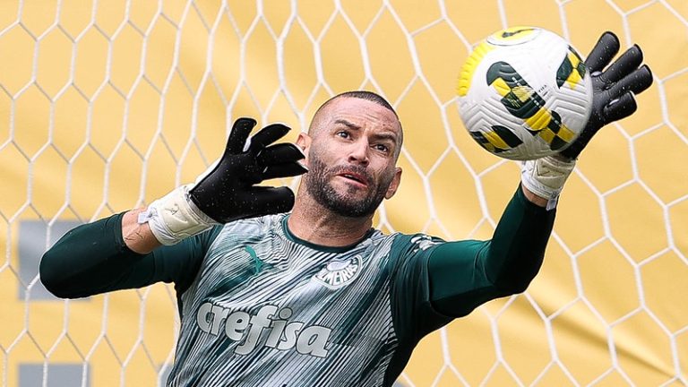 Atlético-GO enfrenta o Palmeiras em busca de pontos para sair do Z4