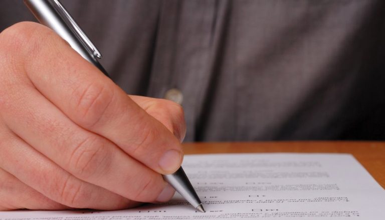 Oito concursos públicos abrem mais de 450 vagas no ES. Veja lista